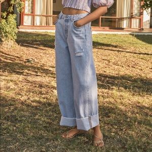 *NWT* Zara 1975 Loose Cuffed Hem Jeans